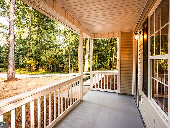 3rd image of 2443 Hodges Farm Rd