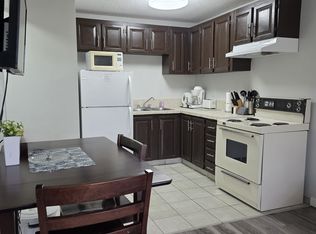 4752 55th St #10, Red Deer, AB T4N 2J1