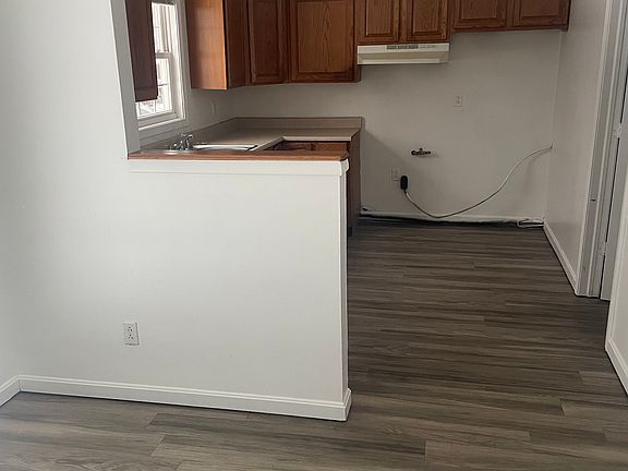 4th image of 5360 Jeanne Lynn Ave #1