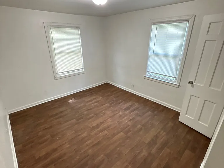 4326 Crittenden Ave #4326 — Photo 9
