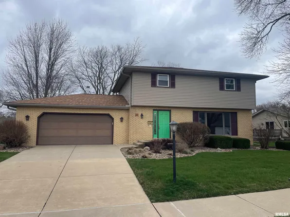 551 E Idlewood St, Morton, IL 61550