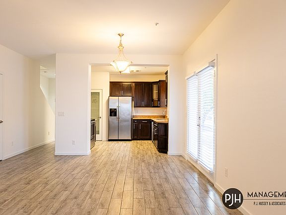 5th image of 7323 E Belleview St #1001