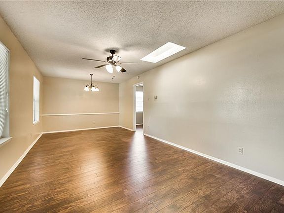 2nd image of 9652 Lanward Dr