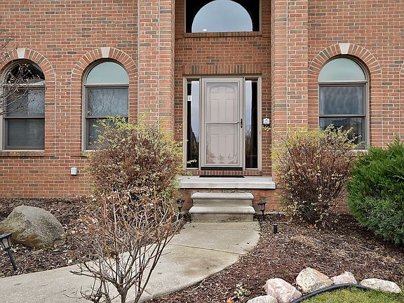 2nd image of 54781 Grenelefe Cir E
