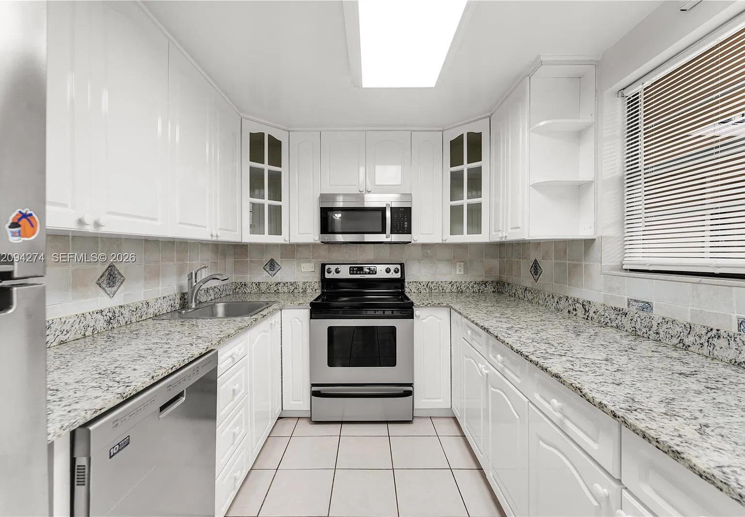Gardens Of Kendall Condo — Photo 1