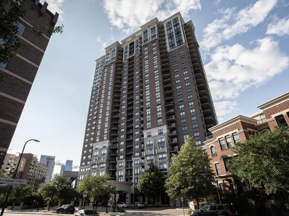 500 E Grant St APT 1107, Minneapolis, MN 55404