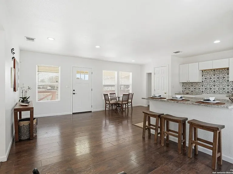 2543 W Mulberry Ave — Photo 7
