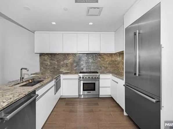 320 Adolphus Ave Unit 806, Cliffside Park, NJ 07010