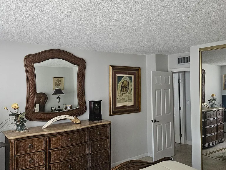 2121 N Ocean Blvd #405E — Photo 7
