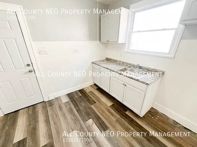 3412 W 117th St #DOWN — Photo 8