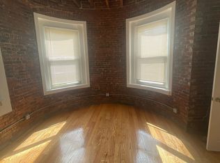 869 Beacon St #11, Boston, MA 02215