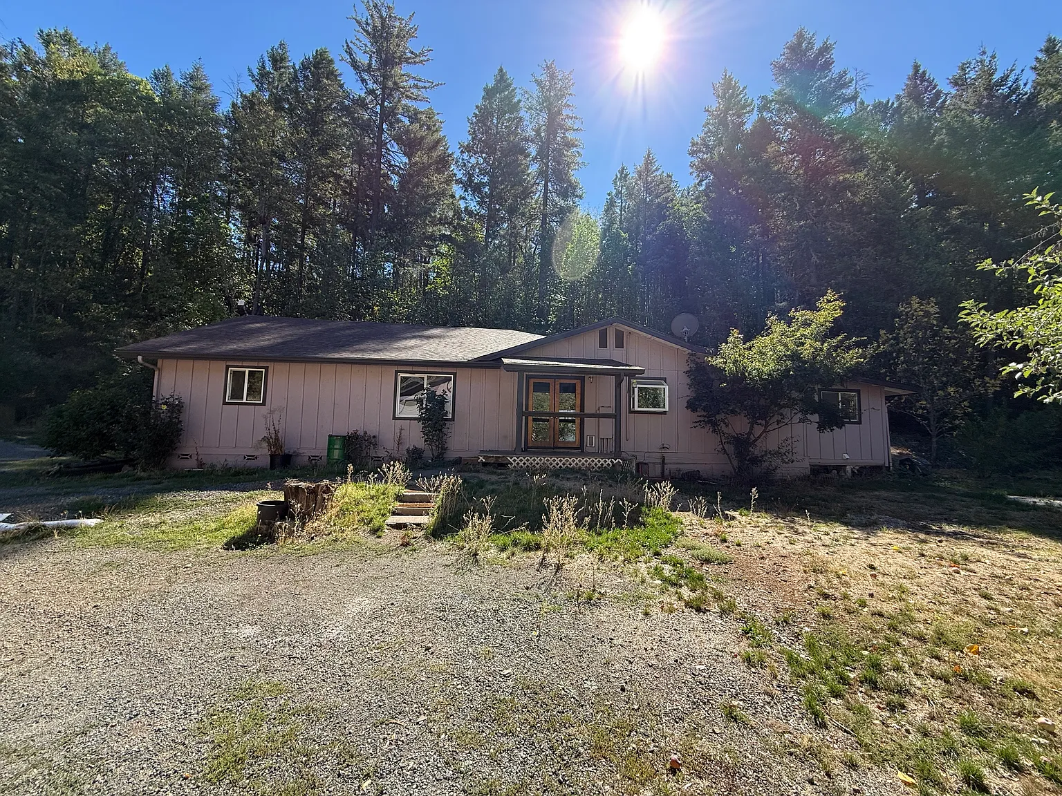 4 bed, 2100 sqft, $2,995 — Photo 1