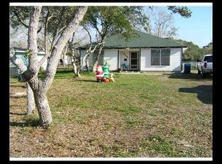 635 S Lamont St, Aransas Pass, TX 78336