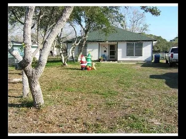 635 S Lamont St, Aransas Pass, TX 78336