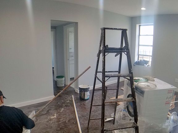5th image of 590 W 204th St APT B53