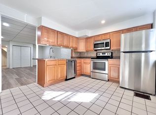 2122 Walnut St #0, Philadelphia, PA 19103