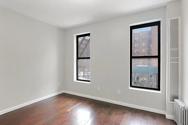 Rented by Compass | media 7