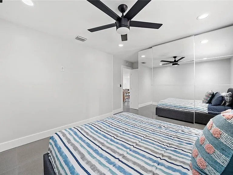 15276 Harrison Rd — Photo 18