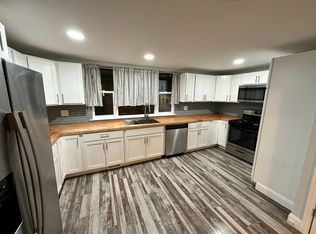 6 Broadway APT 2, Cohoes, NY 12047
