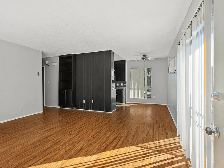4522 Dawson Ave #4 — Photo 4