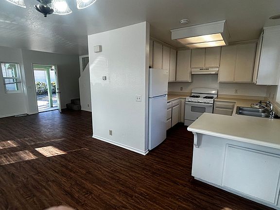 2nd image of 416 Hathway Ave #C