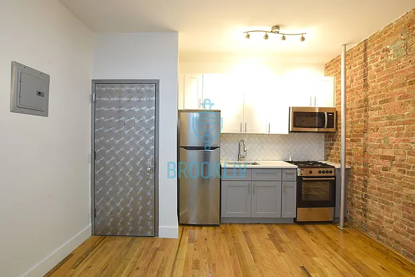 Rented by null | media 17