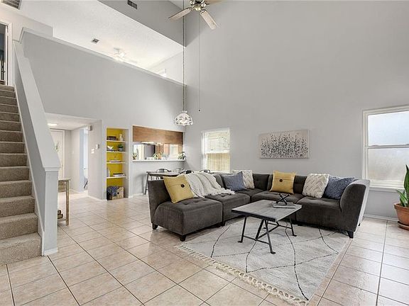 4th image of 4009 Alexandria Dr