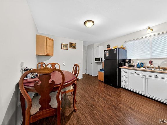 4th image of 1395 Redbird Dr