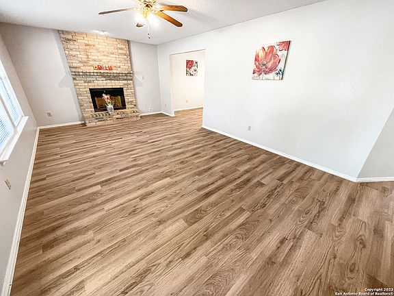 3rd image of 8807 CHILLIWACK DR