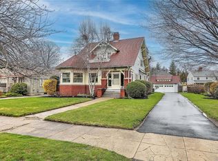 251 Norwood Ave, Cranston, RI 02905