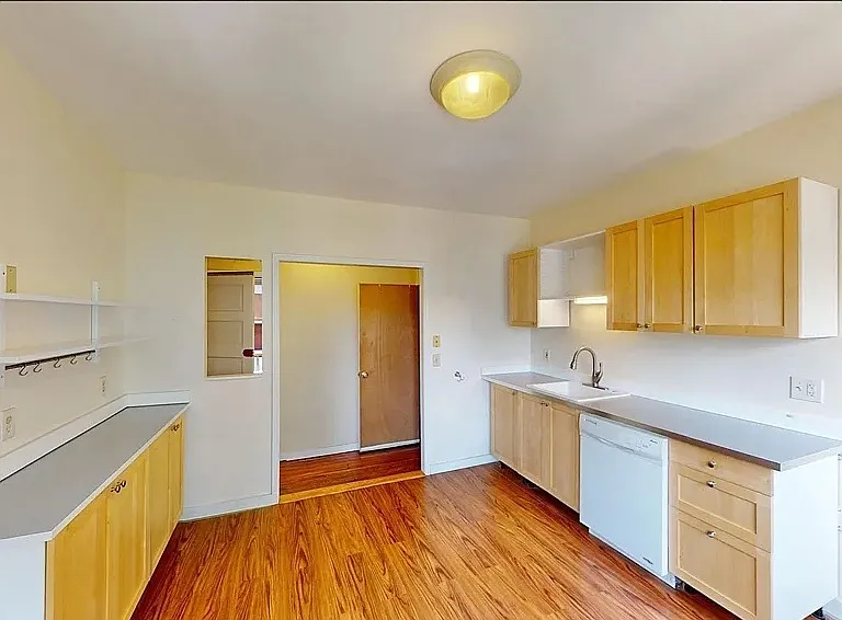 22 Boynton St #3 — Photo 17