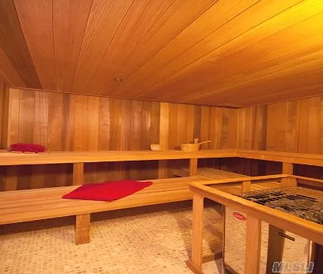 Sold by Prime Realty | media 7