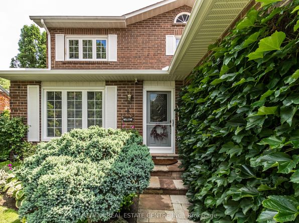 684 Harrison Rd, Milton, ON L9T 4S9