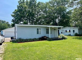 1164 Arcadia Dr, Galesburg, IL 61401
