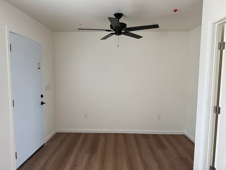 14278 Eastridge Dr — Photo 2