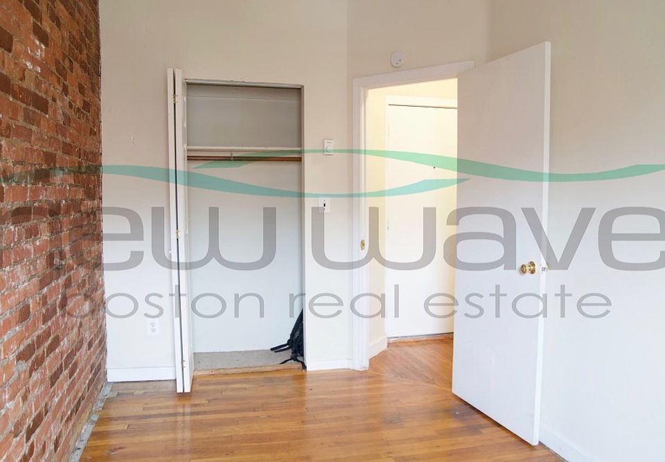 1st image of 890 Huntington Ave APT 7