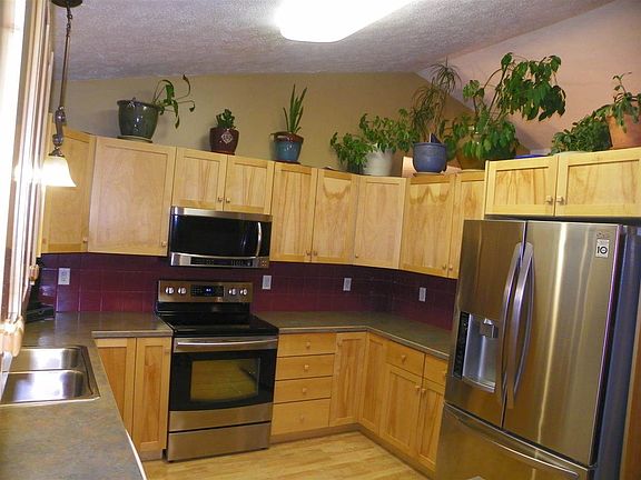 5th image of 1290 Pickering Dr