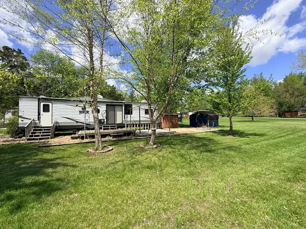 28-60 Woodhaven Lakes, Sublette, IL 61367