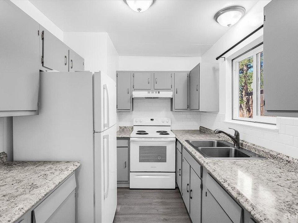 1st image of 3685 Tamarack Ave