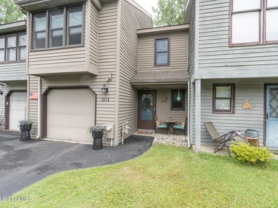 504 Townwood Drive, Albany, NY, 12203