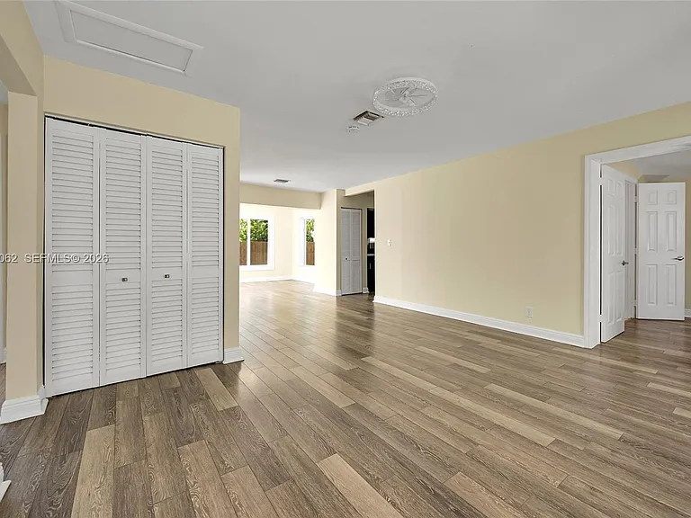 3524 SW 14th St — Photo 14