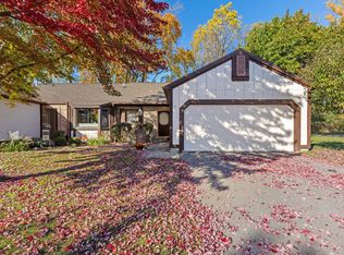 2051 Nathan Dr SE, Grand Rapids, MI