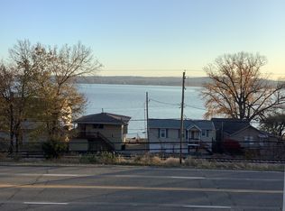 4731 N Galena Rd FL 3, Peoria Heights, IL 61616