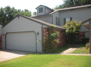 3104 Stonepoint Dr, Edmond, OK 73034