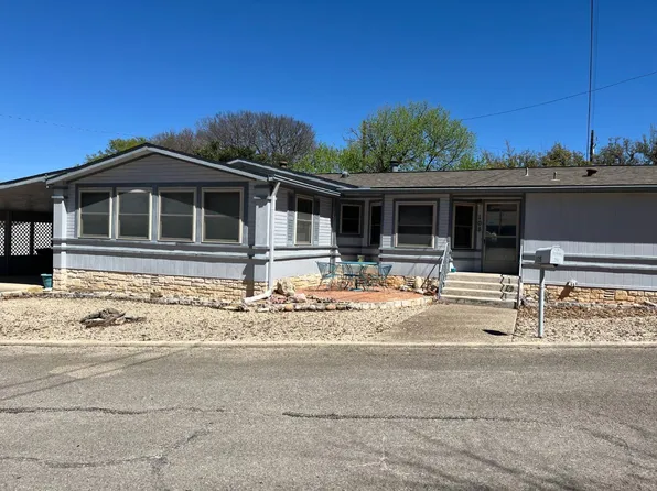 105 Rio Valle Dr, Kerrville, TX 78028