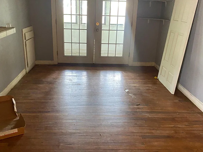 1217 Elm St — Photo 6