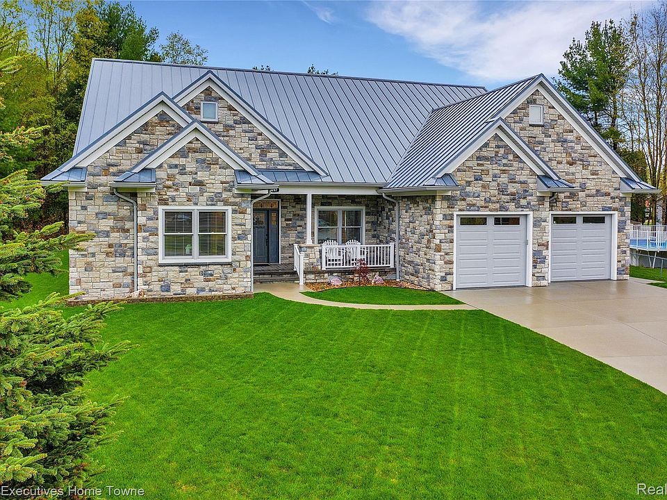 1st image of 4267 Meadow Ct