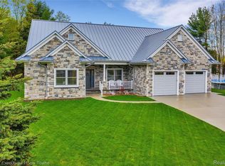4267 Meadow Ct, Port Huron, MI 48060