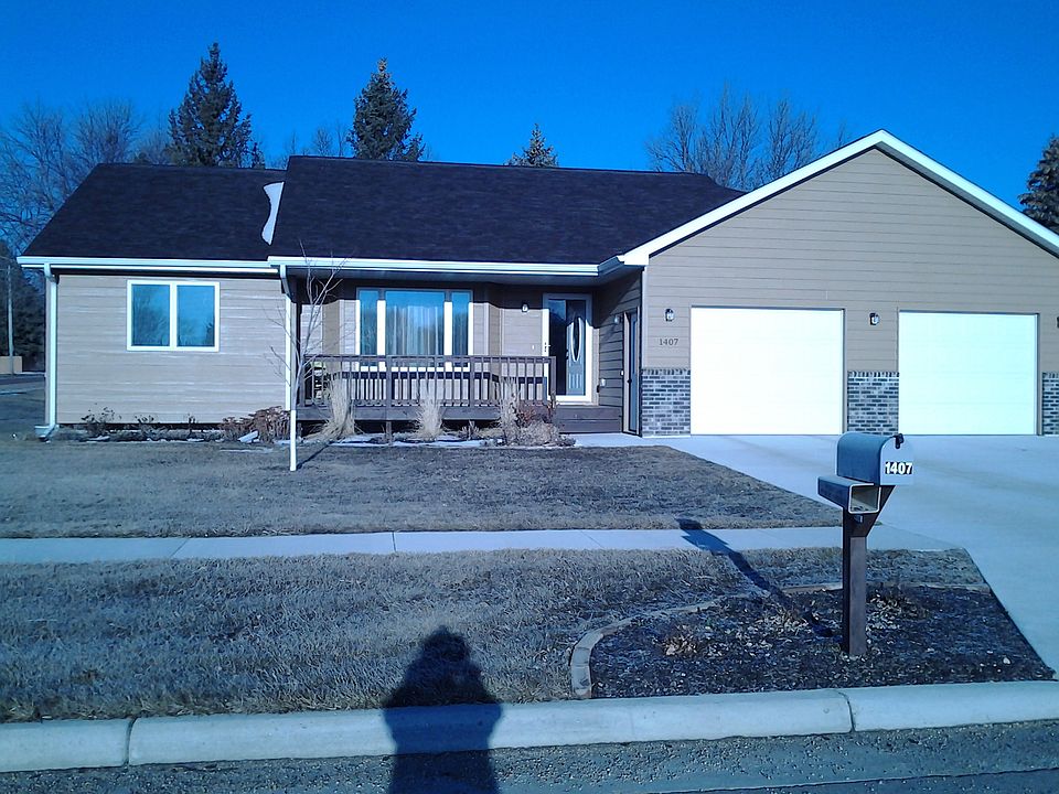 1st image of 1407 N Park St