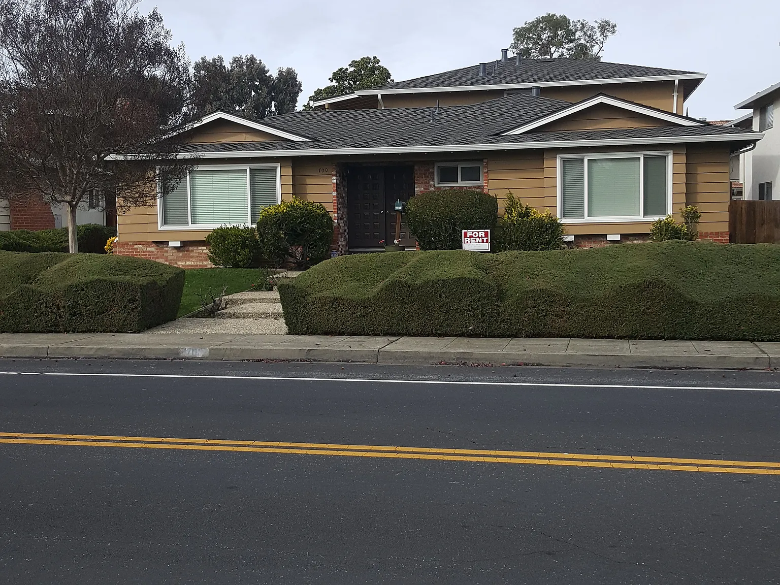 2 bed, 800 sqft, $2,750 — Photo 1